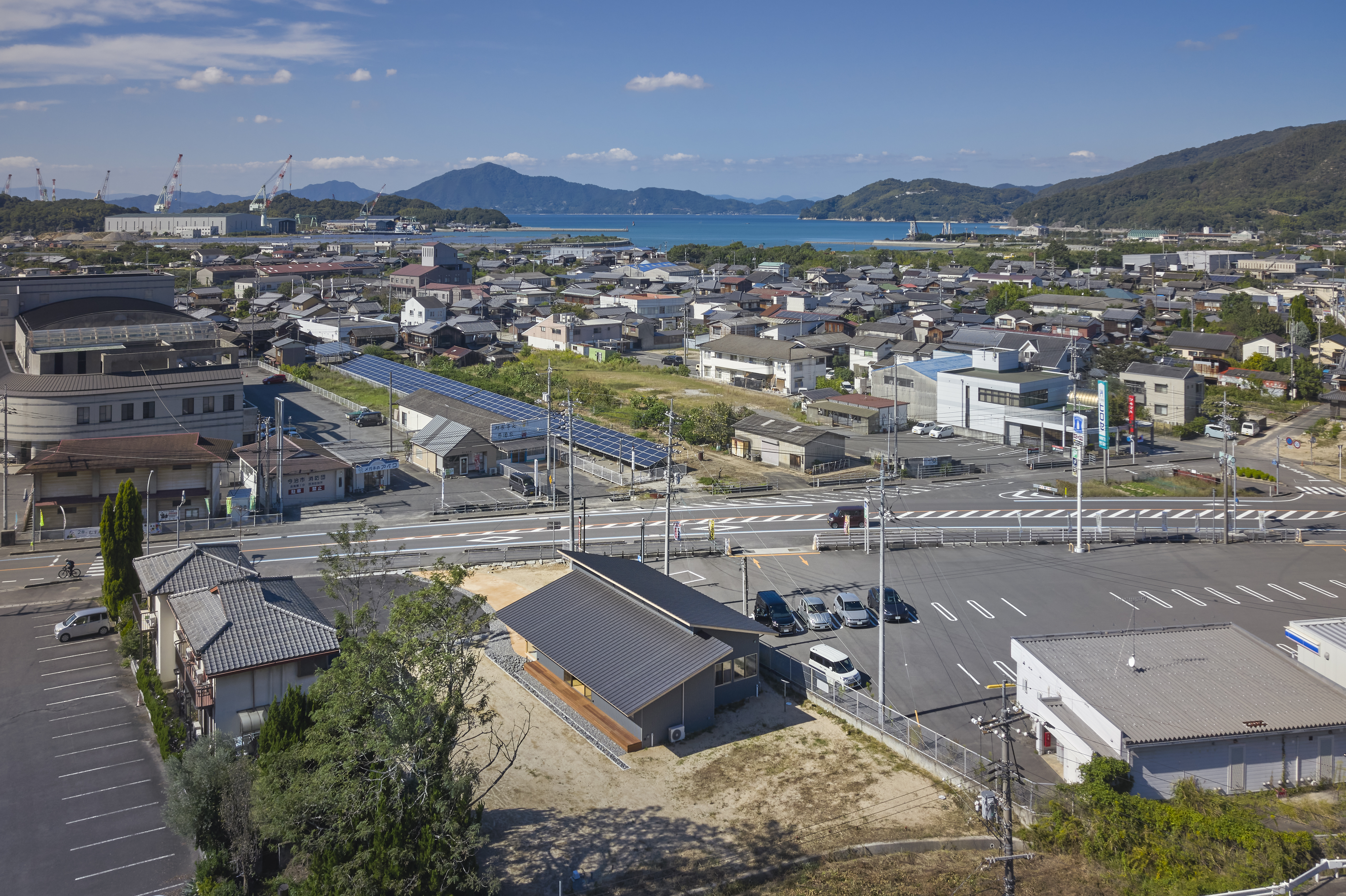 LLACハウス 全景 1